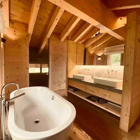 Luxury Chalet With Jacuzi