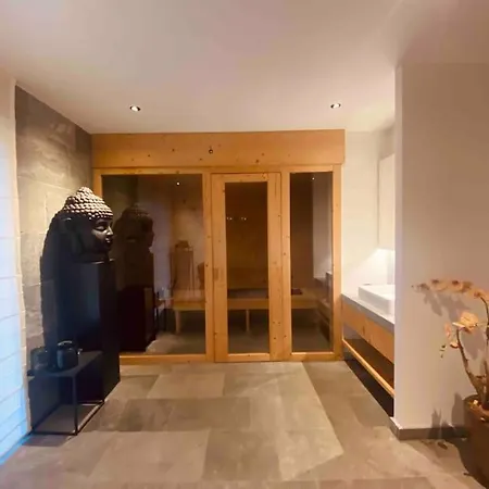 Luxury Chalet With Jacuzi *