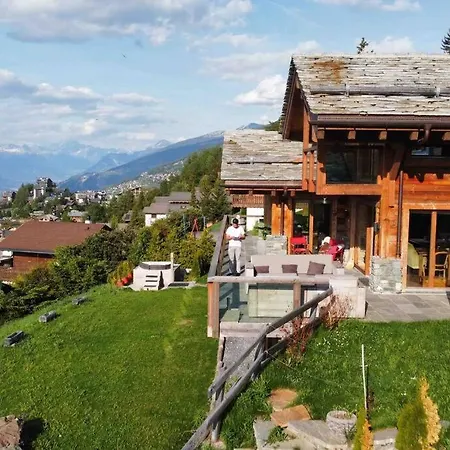 Luxury Chalet With Jacuzi *