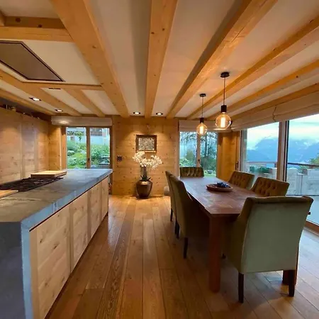 Vila Luxury Chalet With Jacuzi *