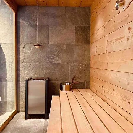 Luxury Chalet With Jacuzi *