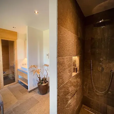 Vila Luxury Chalet With Jacuzi Nendaz